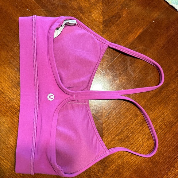 Lululemon sports bra - Picture 2 of 2